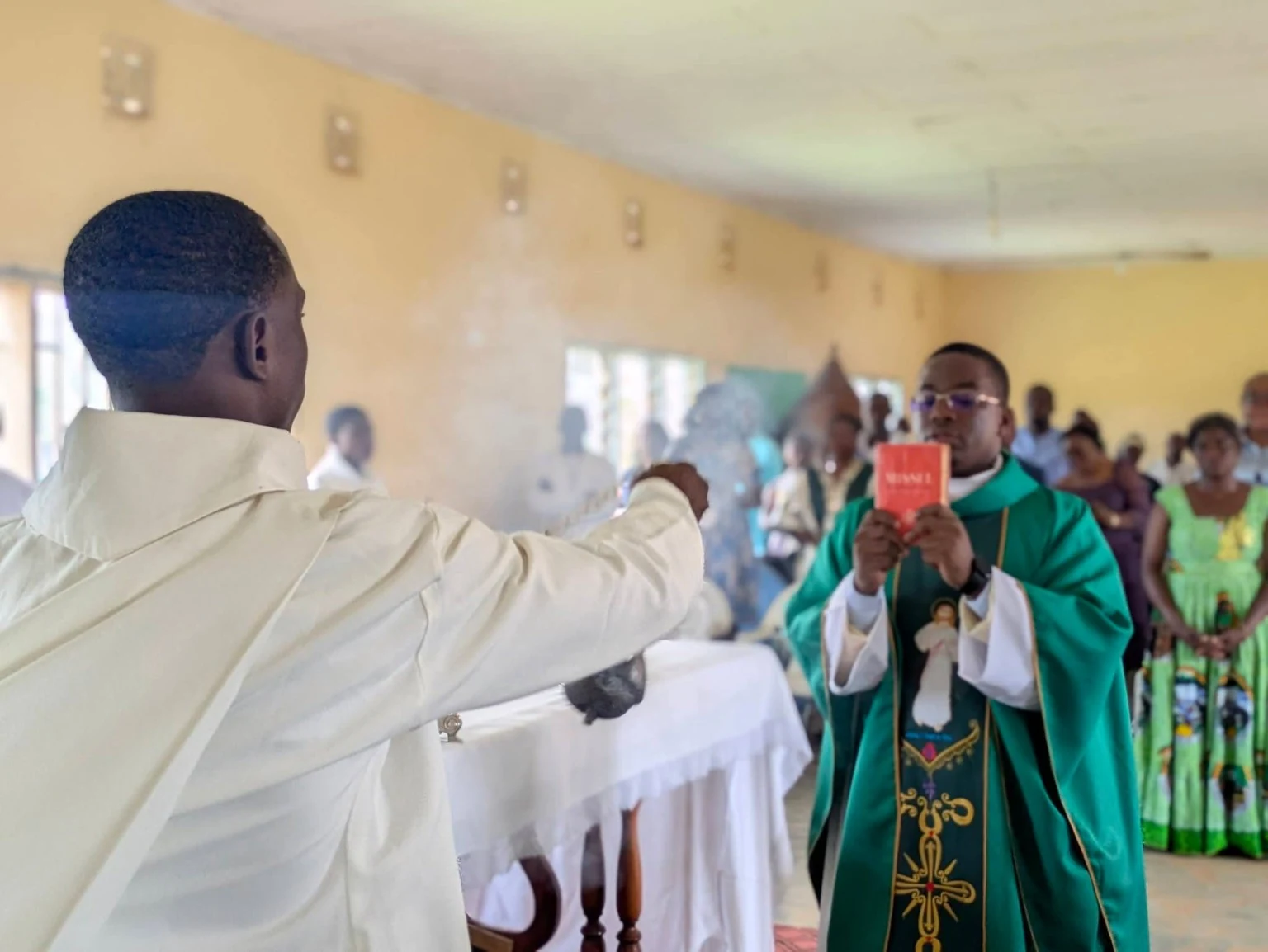 ENCENSEMENT CELEBRATION